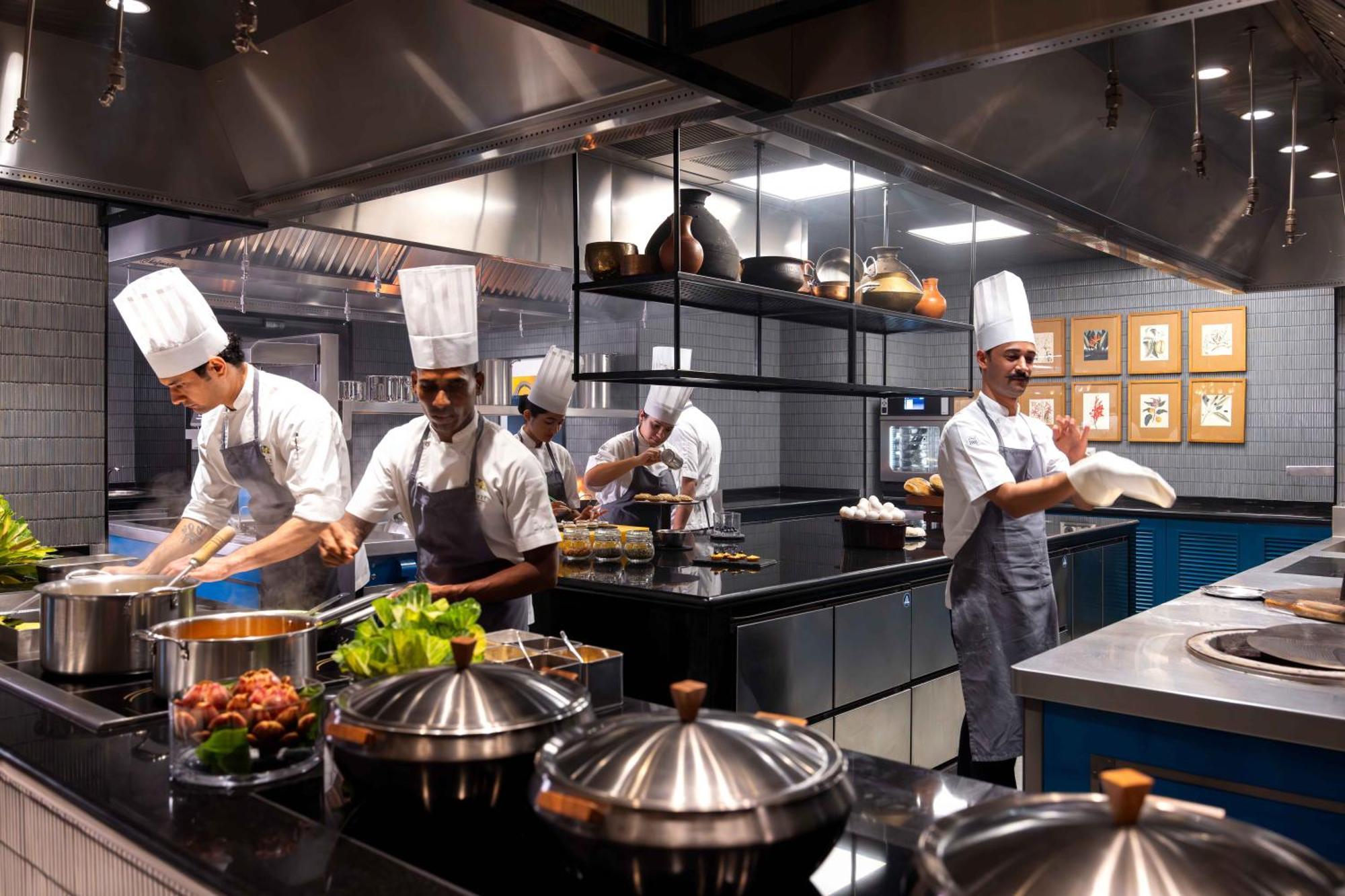 Hotel Pullman Anna Salai - Premium Brand By Accor 5*